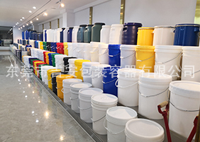 50P女秘书天美吉安容器一楼涂料桶、机油桶展区